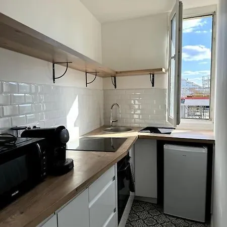 Apartment F2, Proche Metro *